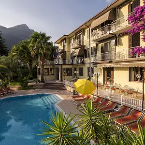 Sorriso Hotel Toscolano Maderno