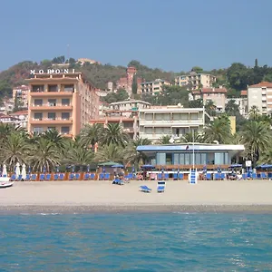 Grand Moroni Hotel
